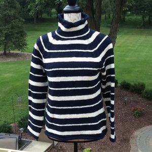 Women’s L.L. Bean Sweater Blue& White Sz Small P